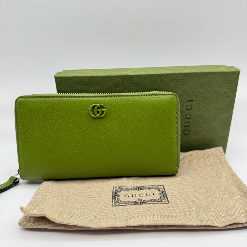 Gucci Marmont Zip around Wallet